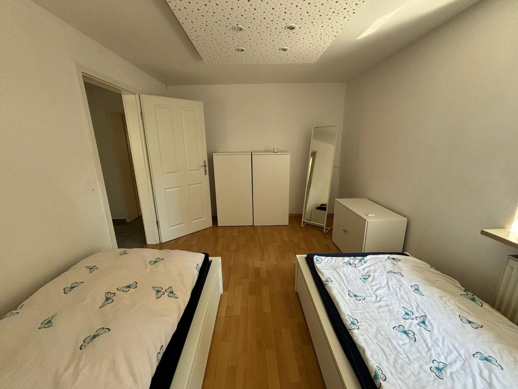 Erdgeschosswohnung Neben Schloss Blutenburg Mit Privatem Garten München Exterior foto
